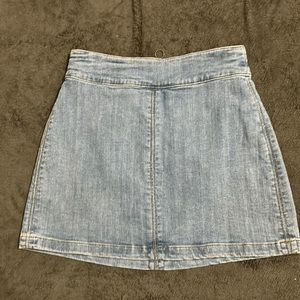 Size medium denim mini skirt.